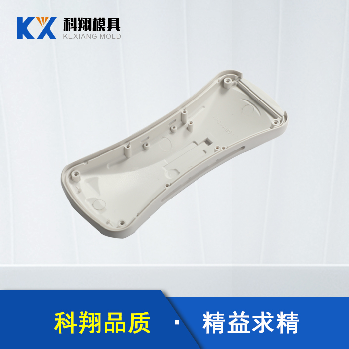 塑膠模具模頭十分重要，注塑模具模頭應該怎么安裝？